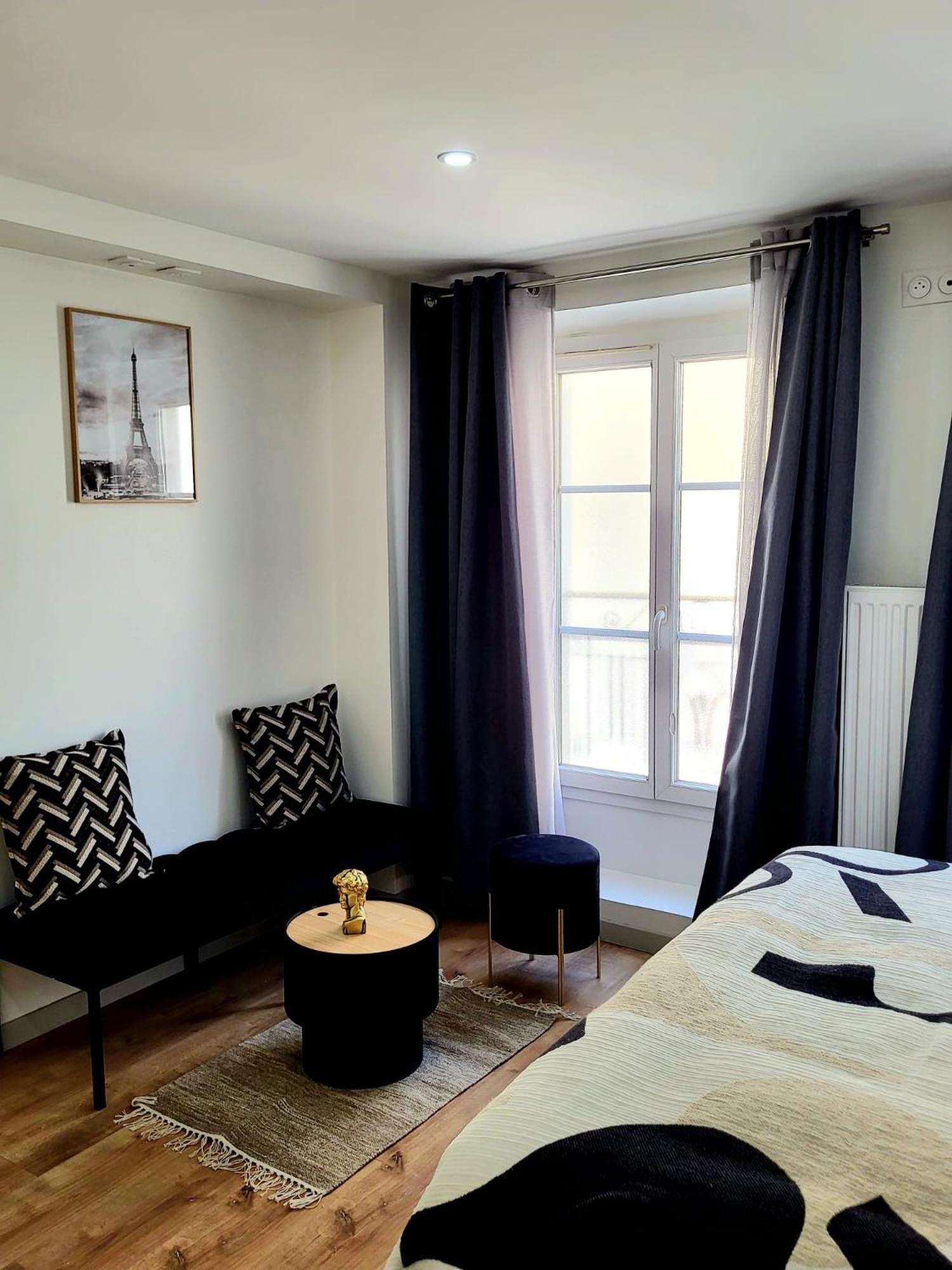 Aparthotel A La Buttes Aux Cailles 2*