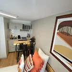 Hôtel Résidence A la Buttes aux Cailles