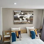 Hôtel Résidence A la Buttes aux Cailles