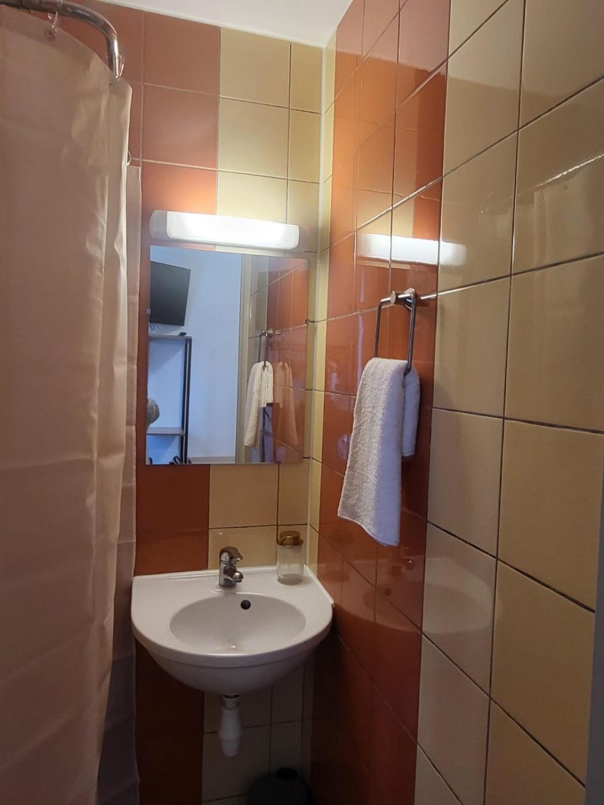 Aparthotel A La Buttes Aux Cailles 2*