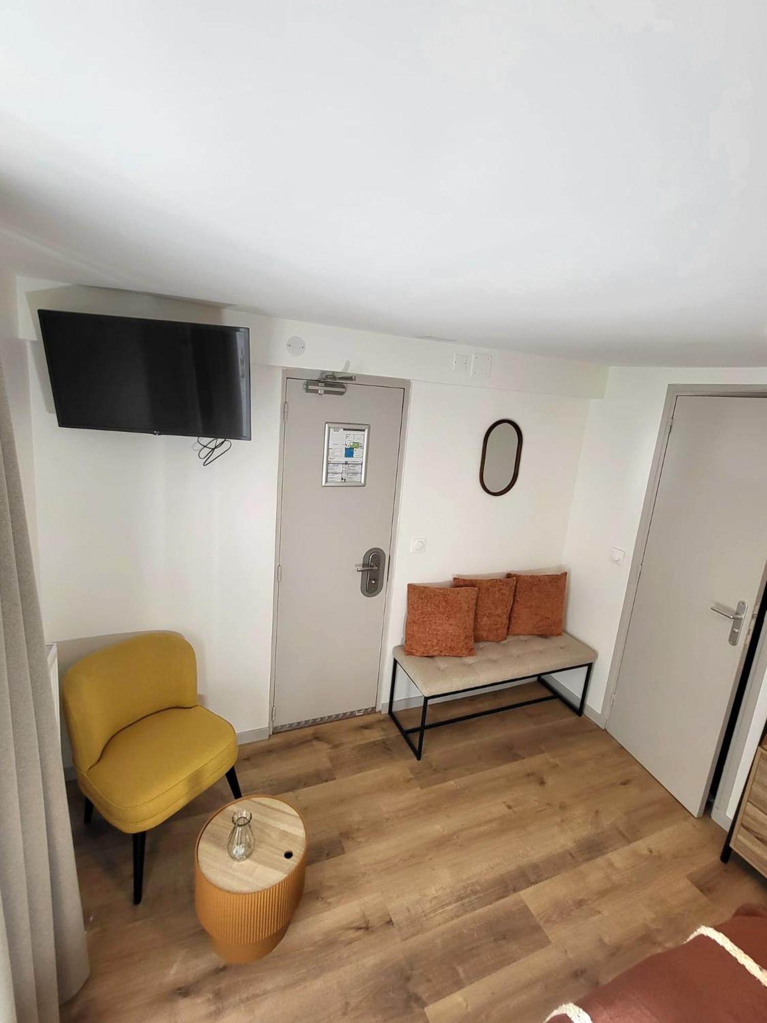 Aparthotel A La Buttes Aux Cailles 2*