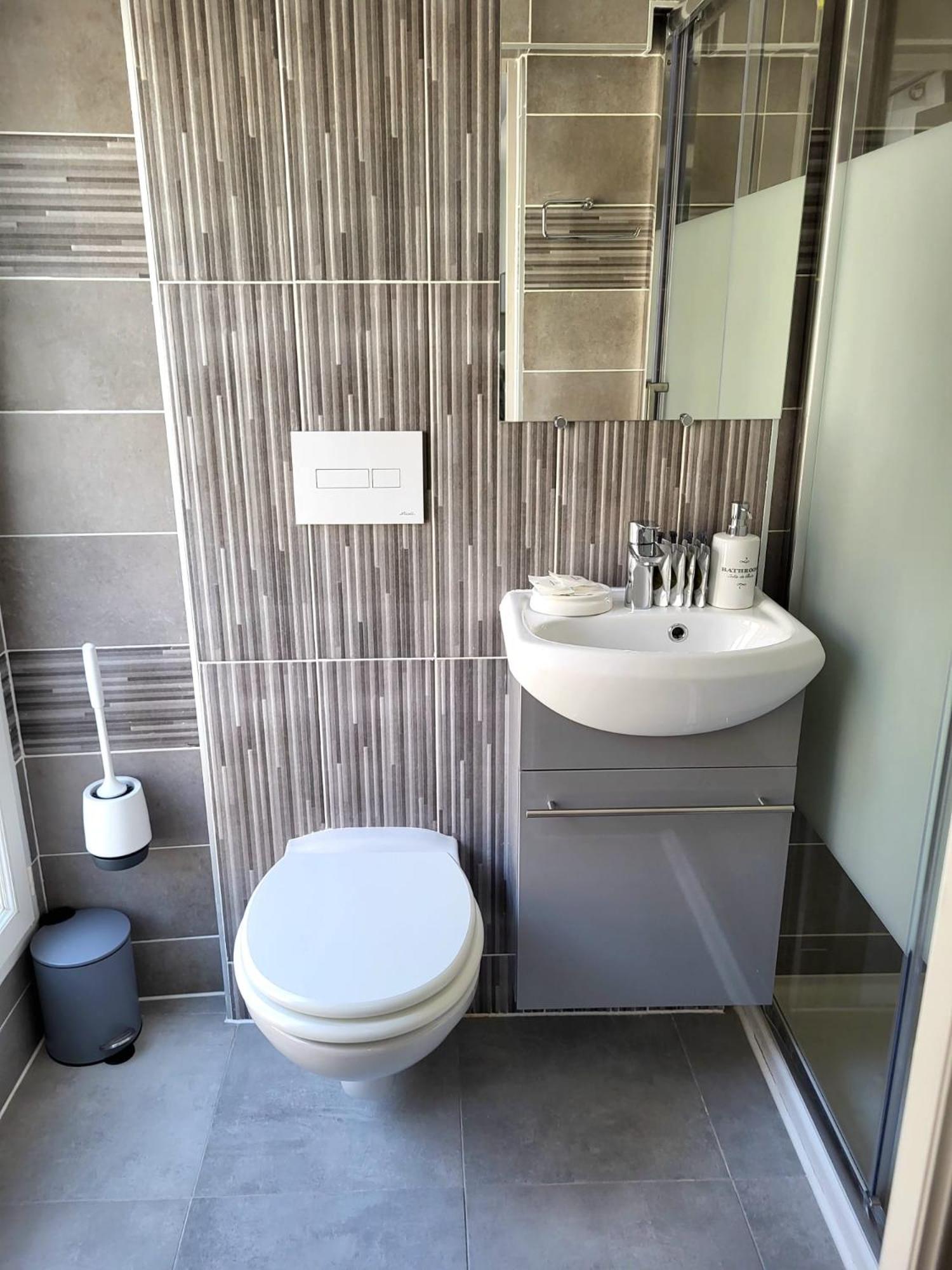 A La Buttes Aux Cailles 2*